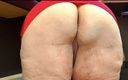 Big ass BBW MILF: Kompilasi video cewek semok ini lagi asik masturbasi pakai jari...