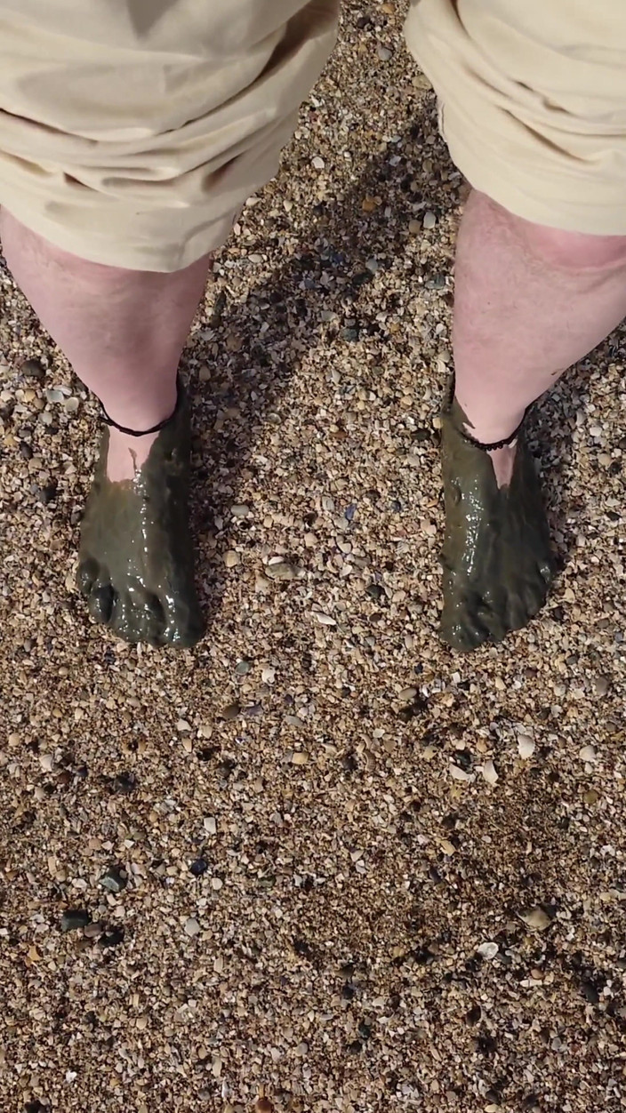 Footfetish: Short Test in the Mudflats on the Beach of Horumersiel