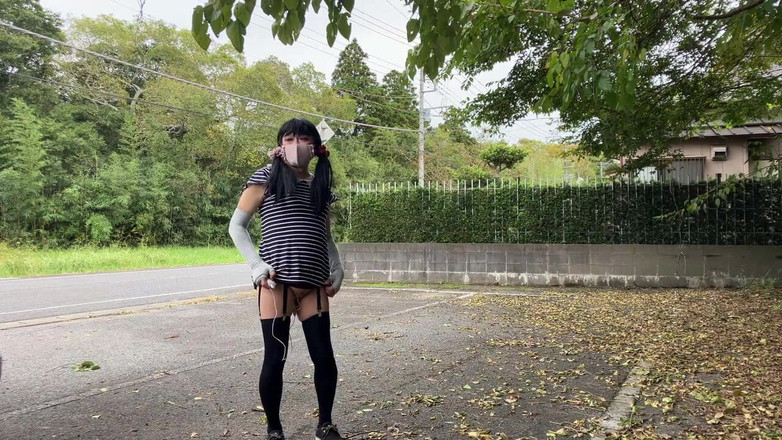 megu2002: पार्क वॉक और पार्किंग लॉट में उजागर