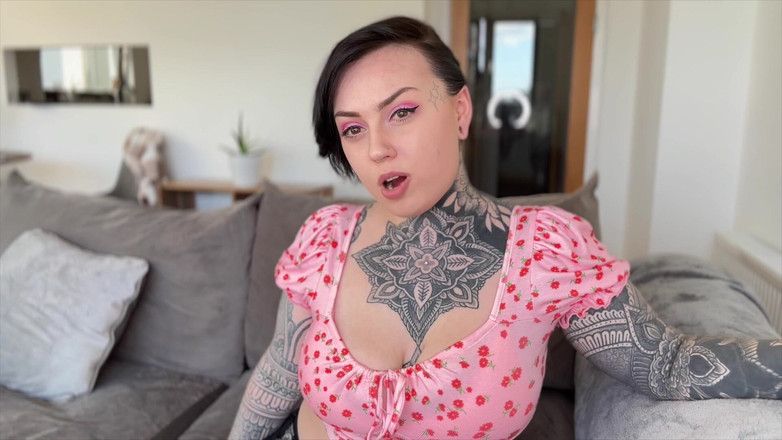 Miss Valentina: व्यभिचारी पति में लाइव