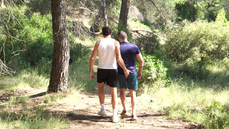 Logan Vera: Du ngoạn trong rừng