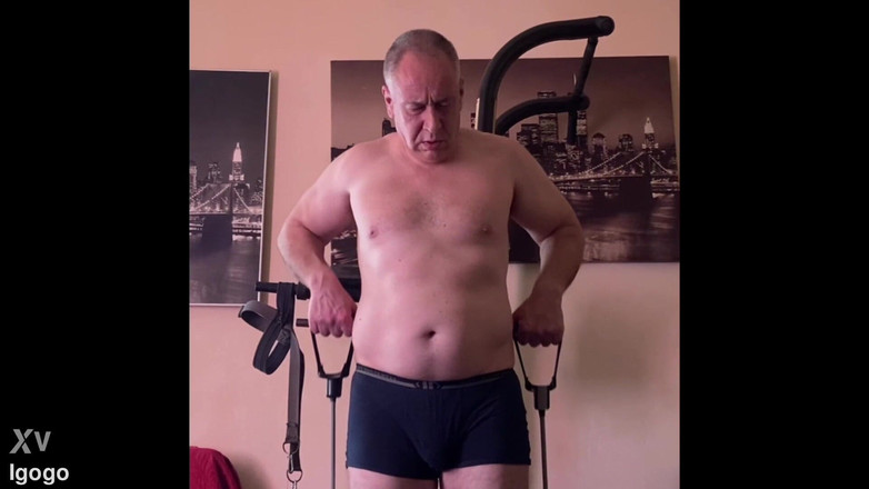 Alex Igogo: オールド・ダディ・ソロ