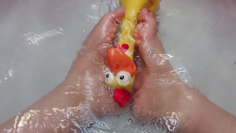 DanaDom20: Main sama kakiku