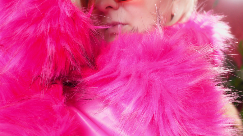 Arya Grander: Collezione hot in pelliccia - parte 3. Fetish MILF Arya Grander