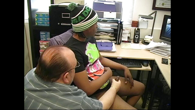 The Great Canadian Male: Взрыв из прошлого - Tom2