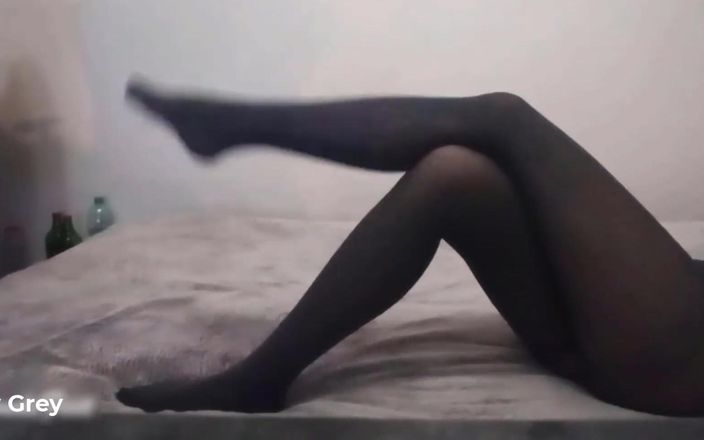 Miley Grey: Seksi ayaklar ve bacaklar derlemesi vol. 2 - miley grey