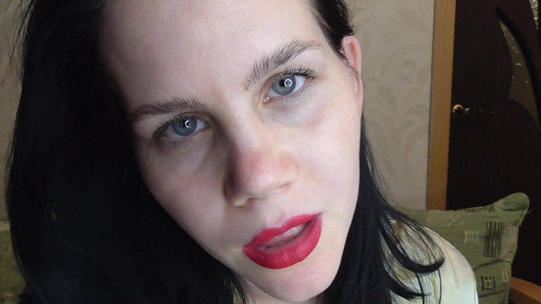 Anna Sky: A giant woman wants to eat a little man