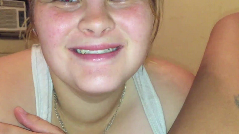 Fat Goddes: Geile stiefmoeder die harde lul zuigt en elke druppel sperma...