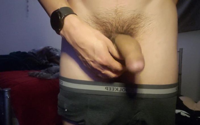 Z twink: Hot Young Guy Showing off His Penis