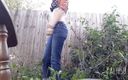 Kalypso Vixen: Outdoor peek show while my male neighbor is outside