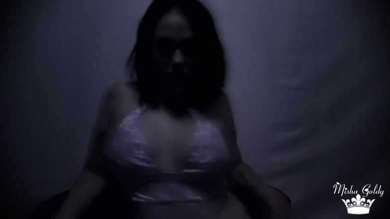 Goddess Misha Goldy: Mãi mãi betta! Mãi mãi bị nhốt! Trinh tiết mindfuck!