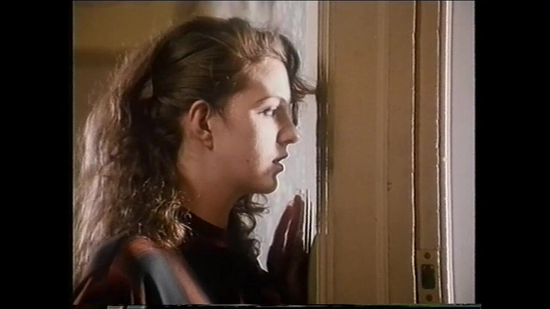 Vintage megastore: Meravigliosa bruna vintage con belle tette cavalca un grosso cazzo...