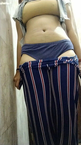 Riyathakur: Kiedy przyrodnia siostra w domowej łazience