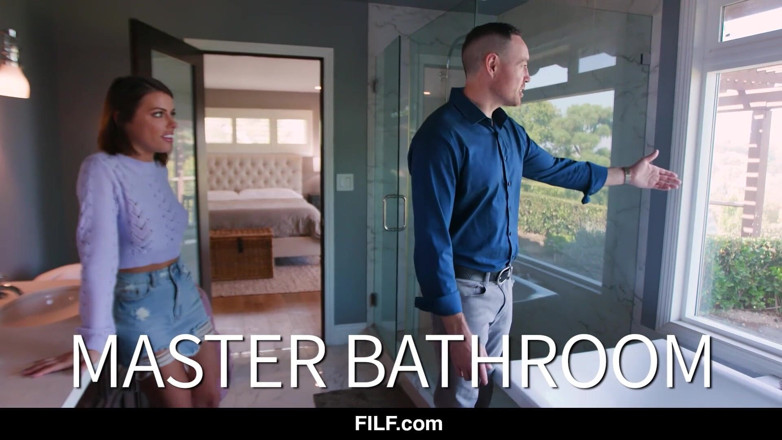 FILF - Father I'd Like To Fuck: FILF - Adriana Chechik на рынке для горячего траха