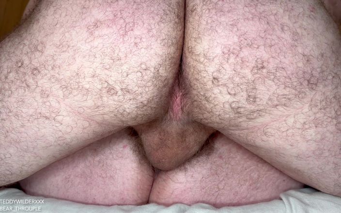 Teddy Wilder: Chubby Bears Group em pêlo foda com porra na boca