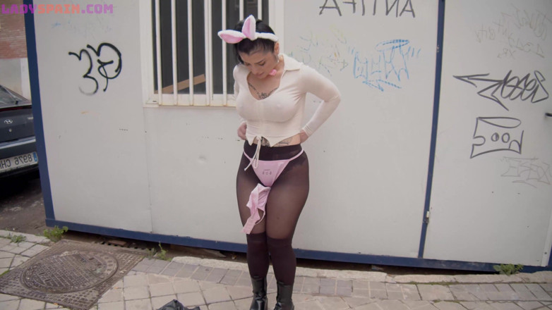 Lady Spain: Caught on the Street Nadja Lapiedra Doing Ridiculous Challenges in...