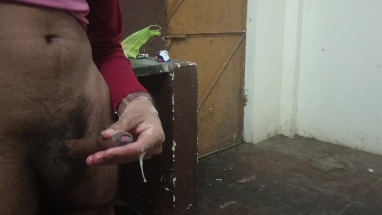 Brijesh 270: Abang tiri melancap bersendirian