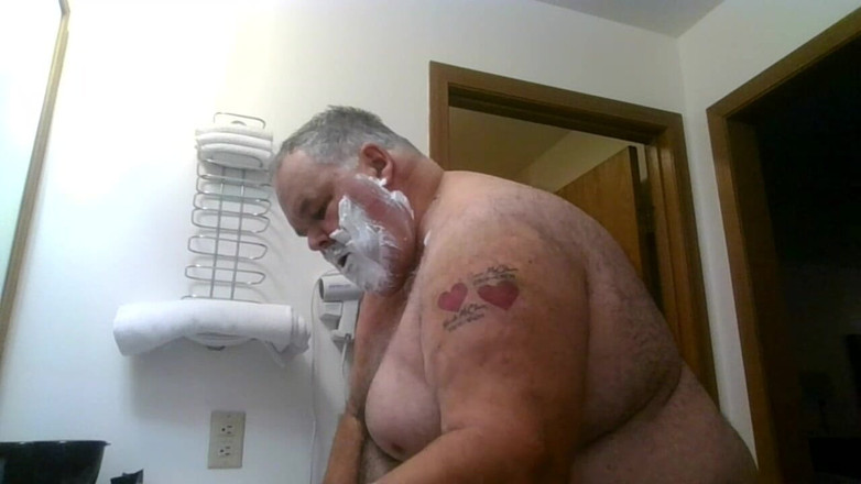 Gaydaddy2021: Душ і гоління