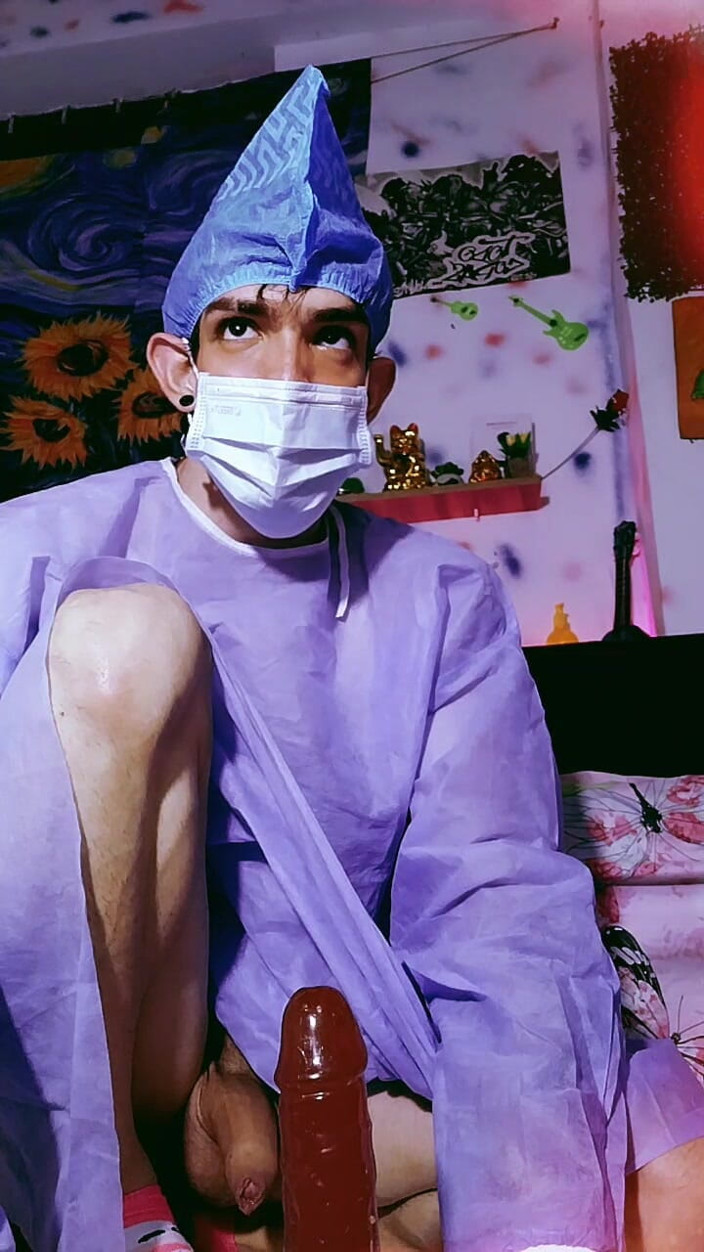 Maykiin: Estoy Enferma Y Mi Doctor Papi Me Recomendó Dildo Anal...