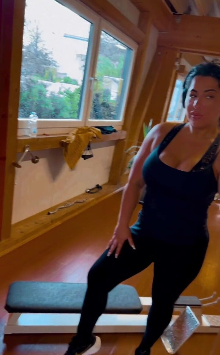 LadyAyse5: Quý cô Ayse 2