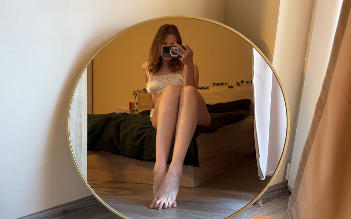 MilaPixie: Snow White Lingerie Pixie Mirror Tease - Floor Ride Fantasy