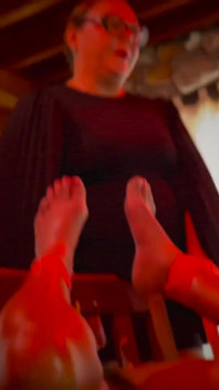 Dominatrix Mistress April: a slaves mistake