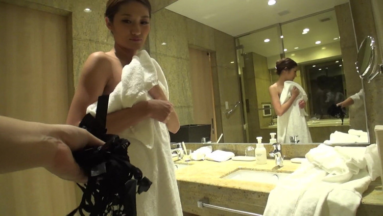 DOC channel: Amatorski POV: mąż chce zobaczyć, jak jego żona uprawia seks z...