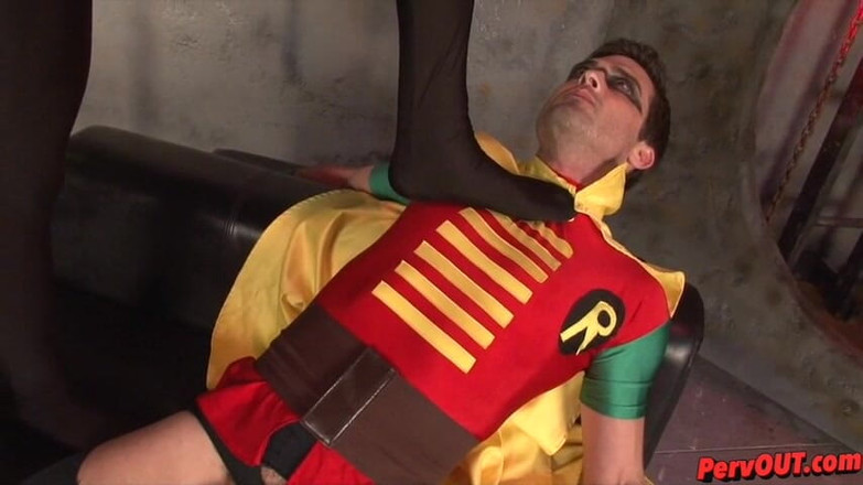 ManUpFilms: Nightwing versus Robin