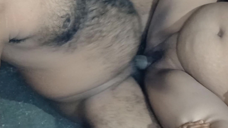 Urmila: Indian Desi Old Stepmom Fuck by Young Stepson