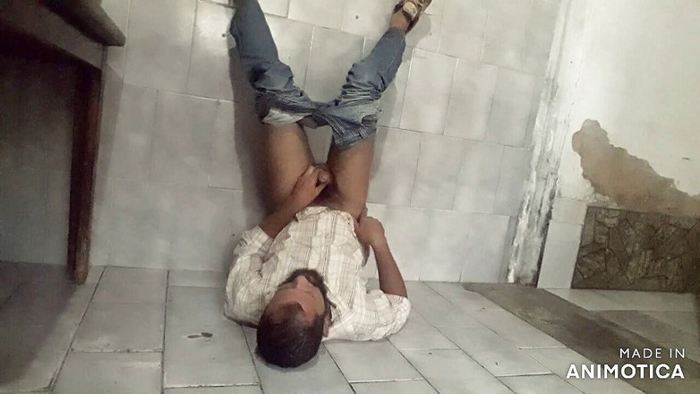 Stink HairyMale: Getränkte jeans pissen