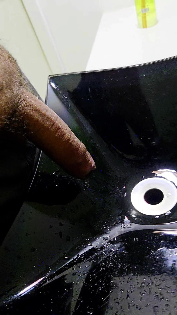 BBIG: Alpha Findom Peeing in the Dentist's Sink
