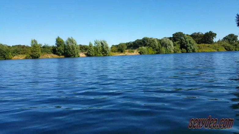 King of datass: Outdoor-Squirt am see POV