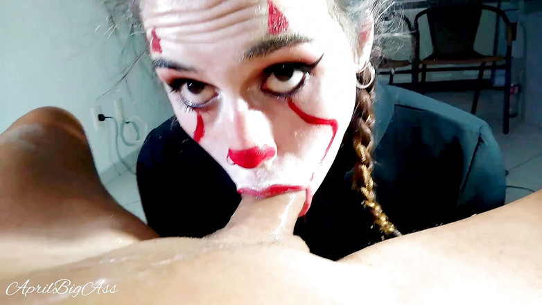 April BigAss: ハロウィンイラマチオとごっくんうがい