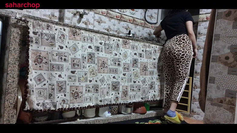 sahar good: 私の継母の友人は良い男として私を犯した