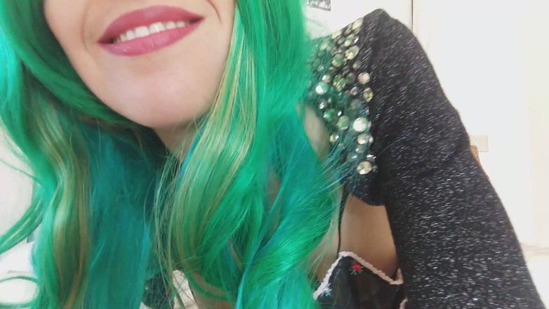 savannahamatoriale: Your Nerdy Stepsis Has Something to Show You