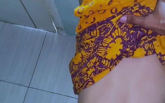 Bella Ivanka: Молодая женщина обожает сквиртовать в ее киску
