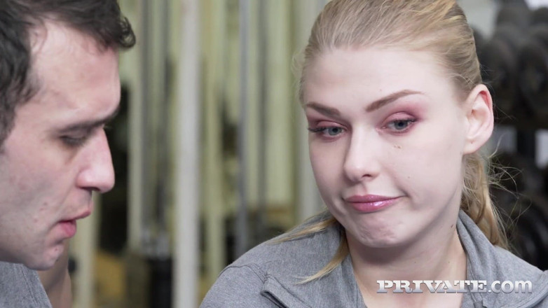 Private.com: Hannah Vivienne takes a hard pounding at the gym