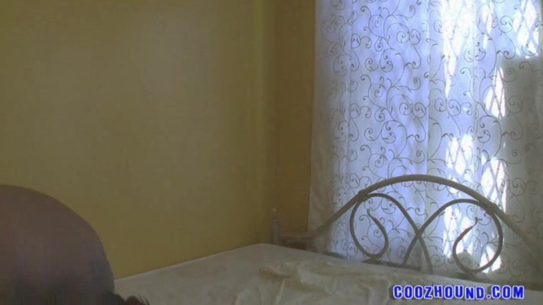 Coozhound: いやらしいグループシーンの中出し