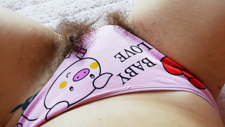 Cuteblonde666: Bermain dengan rambut pepek saya dalam seluar dalam rakaman dekat...