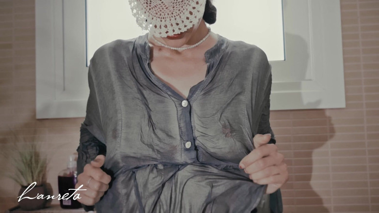 Lanreta: Shower Show. Wet Look Vs. Dry Look