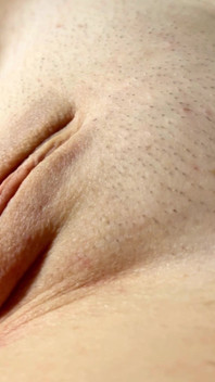 The Massage of My Plump Pussy Drives Me Crazy and Gives Me Powerful Orgasms