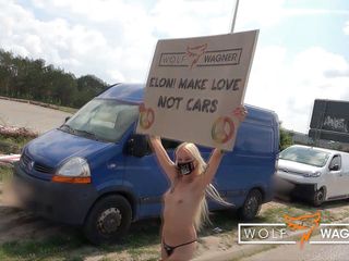 Wolf Wagner Com: Tesla protest! Nude for a greater good! Kitty Blair demonstrates...