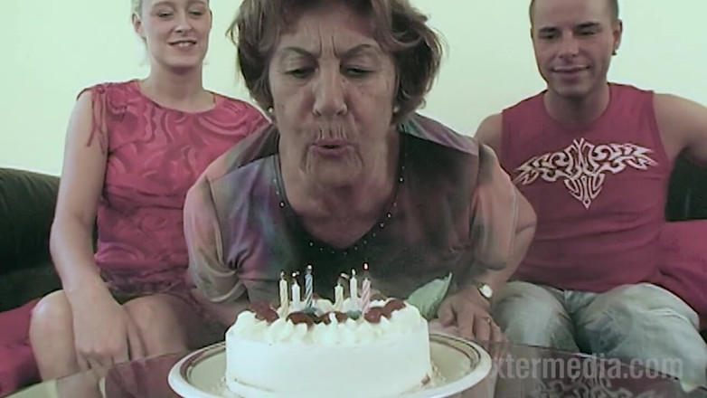 Sextermedia by Pete: Old Granny Fucked in a German Threesome
