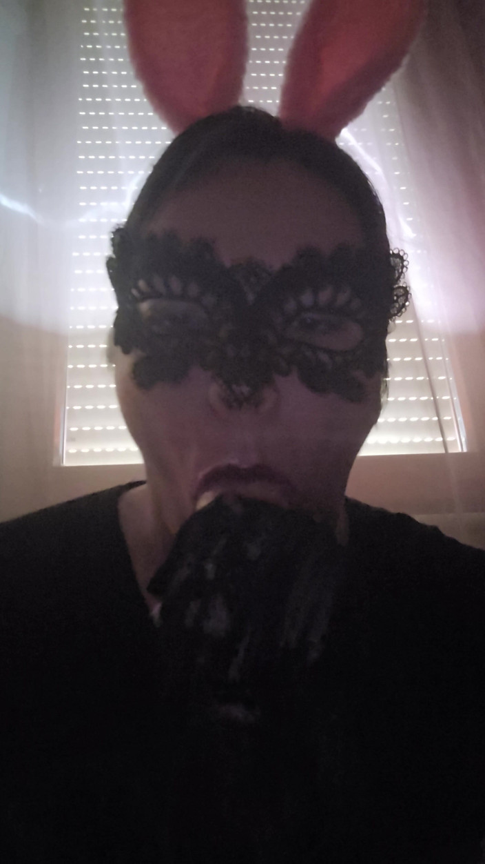 Sexybutterfly123: Oral, Masturbation, Dildo