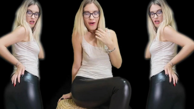 Erotic Tanya: Farting mindfuck