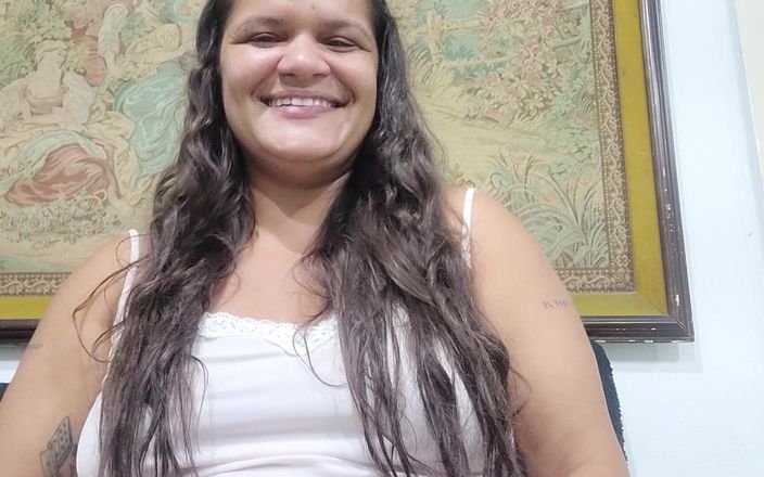 Paty Bumbum: Muzu ateşli amcığıma sokuyorum