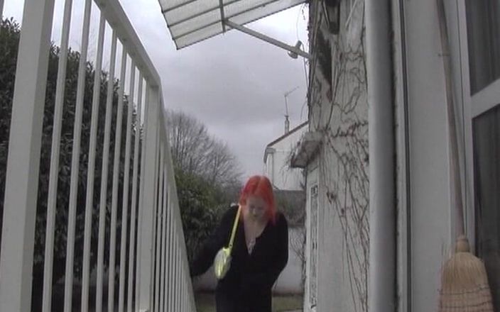 Filles Francaises: Naughty French Slut Got Her Tight Ass Fucked