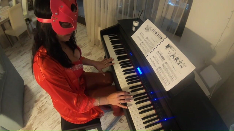 MilfyCalla: コスプレロールプレイコンピレーション Vol. 1 - 警察、いたずらな生徒、サンタの助手、メイド、罪深い修道女