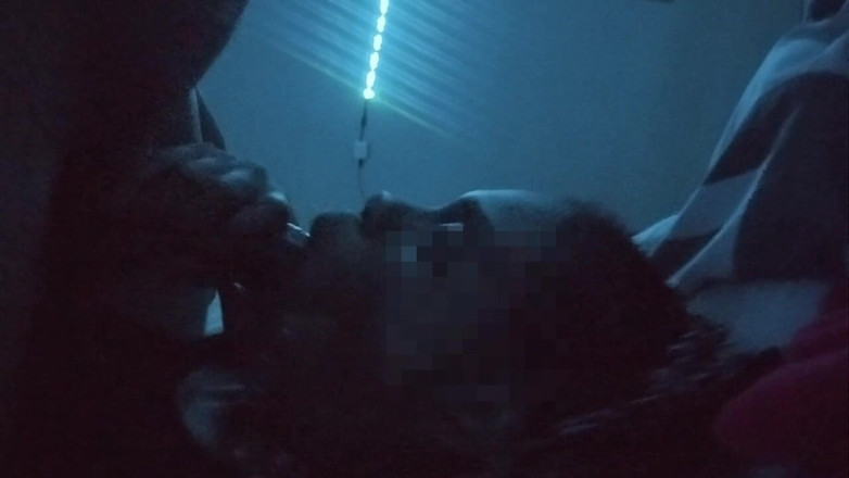 Freaky relatives: Pasierbica ssie penisa lepiej niż jej mama!