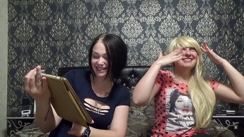 Goddess Misha Goldy: SPH from 2 brat girls !!